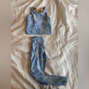 Old Navy girls activewear set - size medium